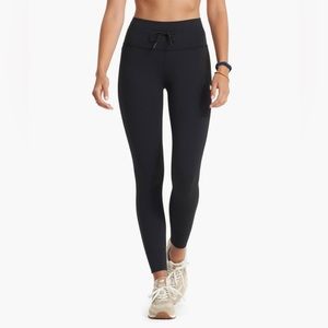 Used Vuori Black Daily Leggings